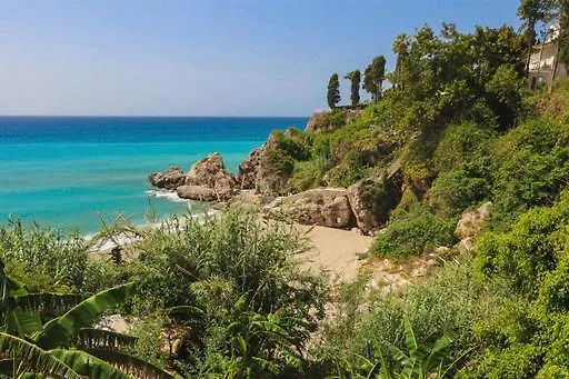 2 Bedroom Calle Carabeo, Free Wi-Fi Nerja