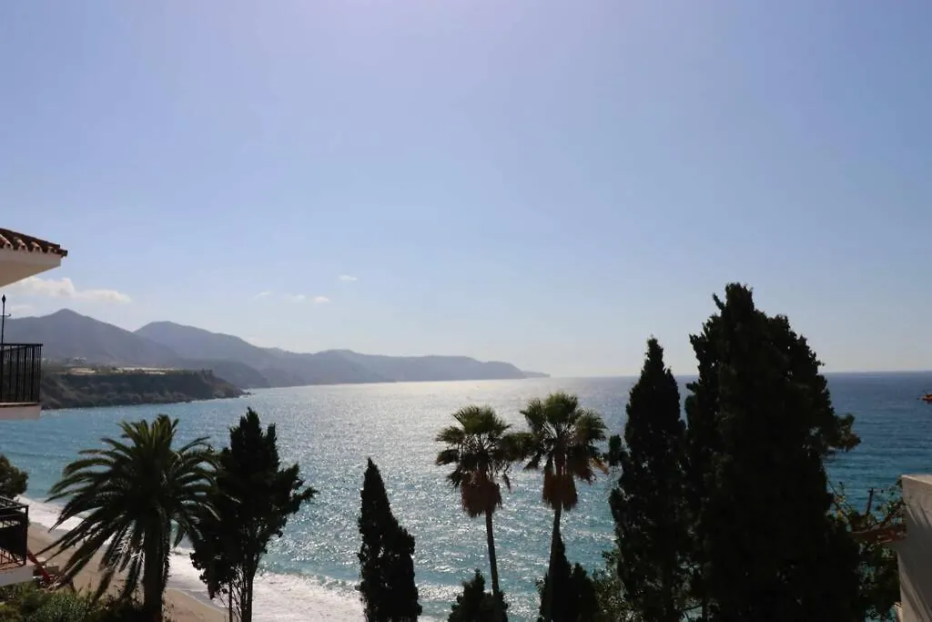 2 Bedroom Calle Carabeo, Free Wi-Fi Nerja