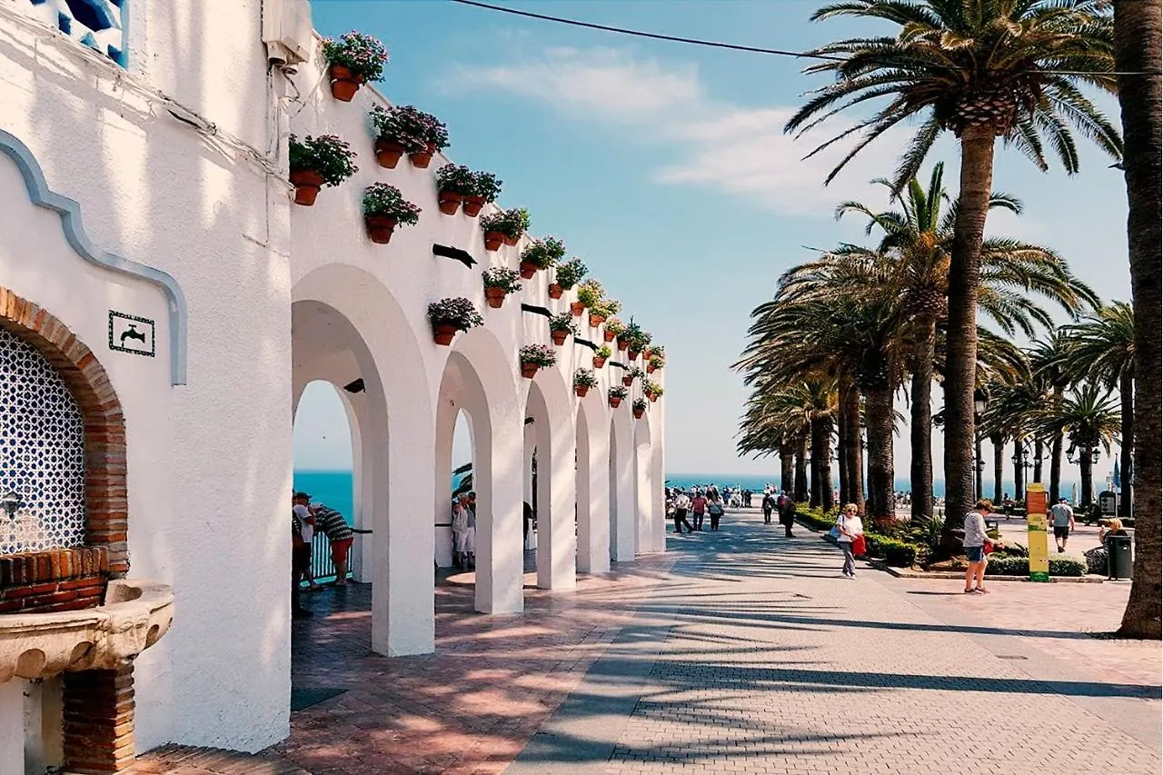 Appartement 2 Bedroom Calle Carabeo, Free Wi-Fi Nerja Espagne