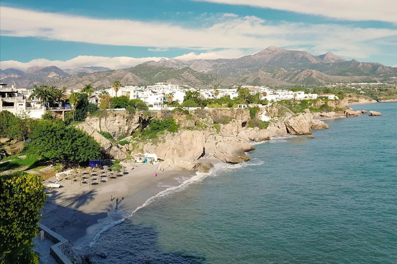 2 Bedroom Calle Carabeo, Free Wi-Fi Nerja 0*,